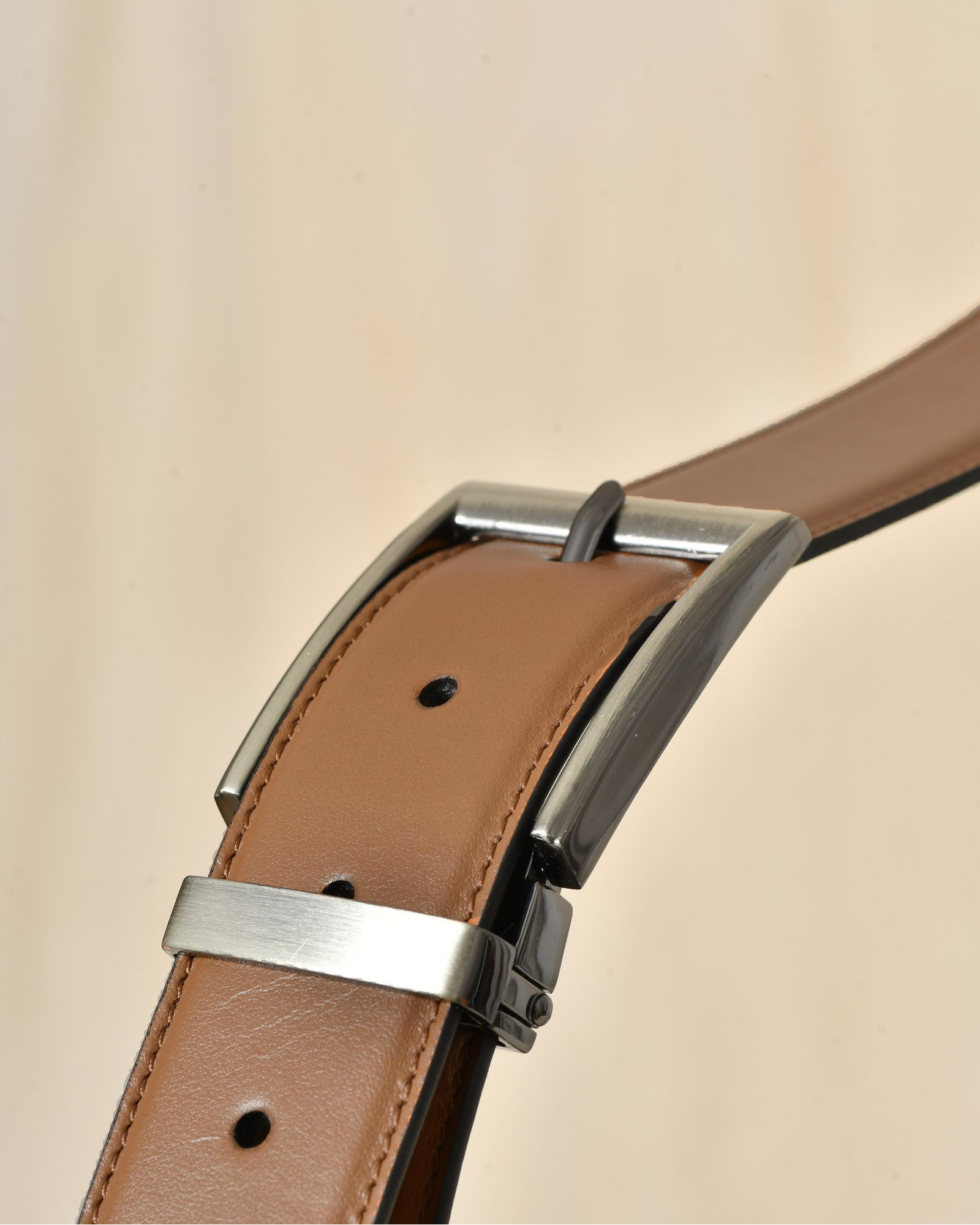 Ceinture en cuire lisse marron réglable Falorni