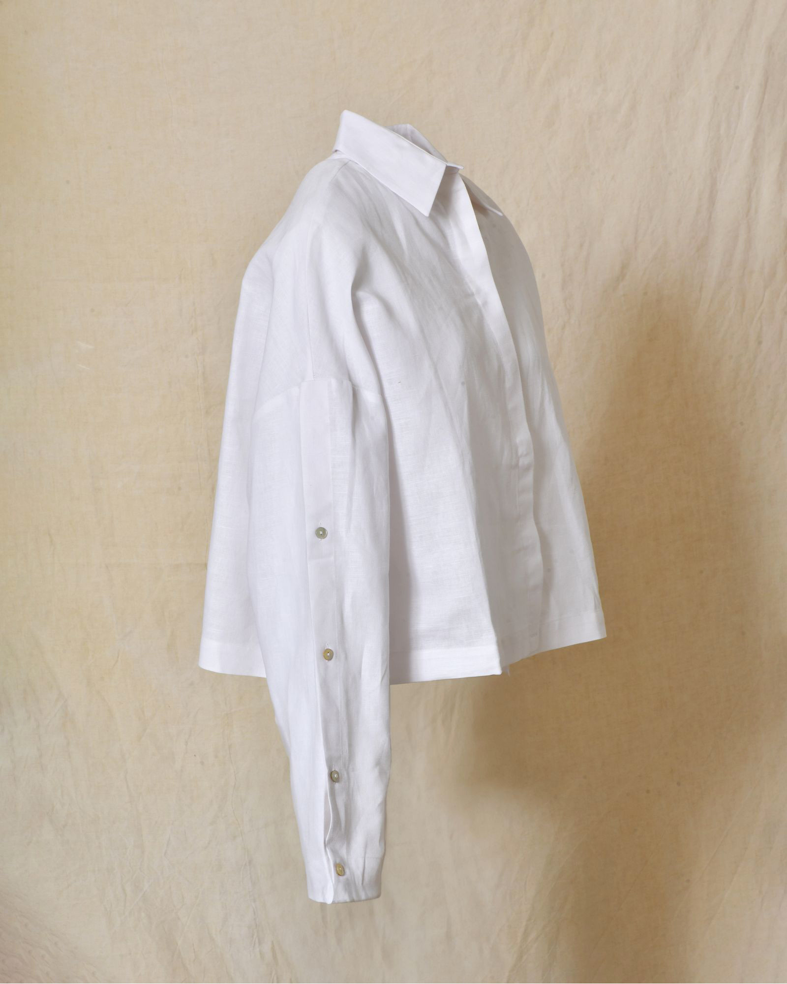 Chemise en lin oversize à manches boutonnées Balossa