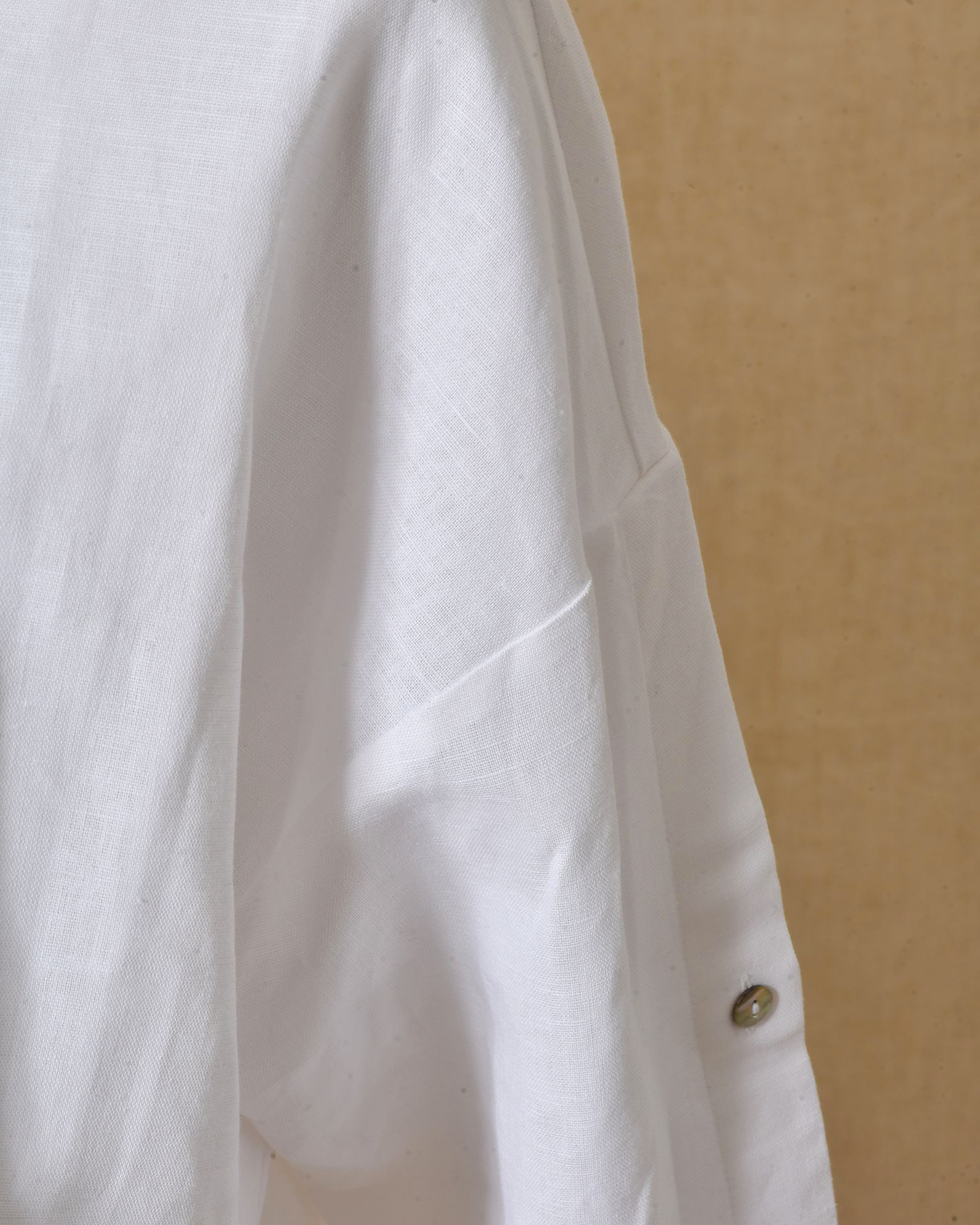 Chemise en lin oversize à manches boutonnées Balossa