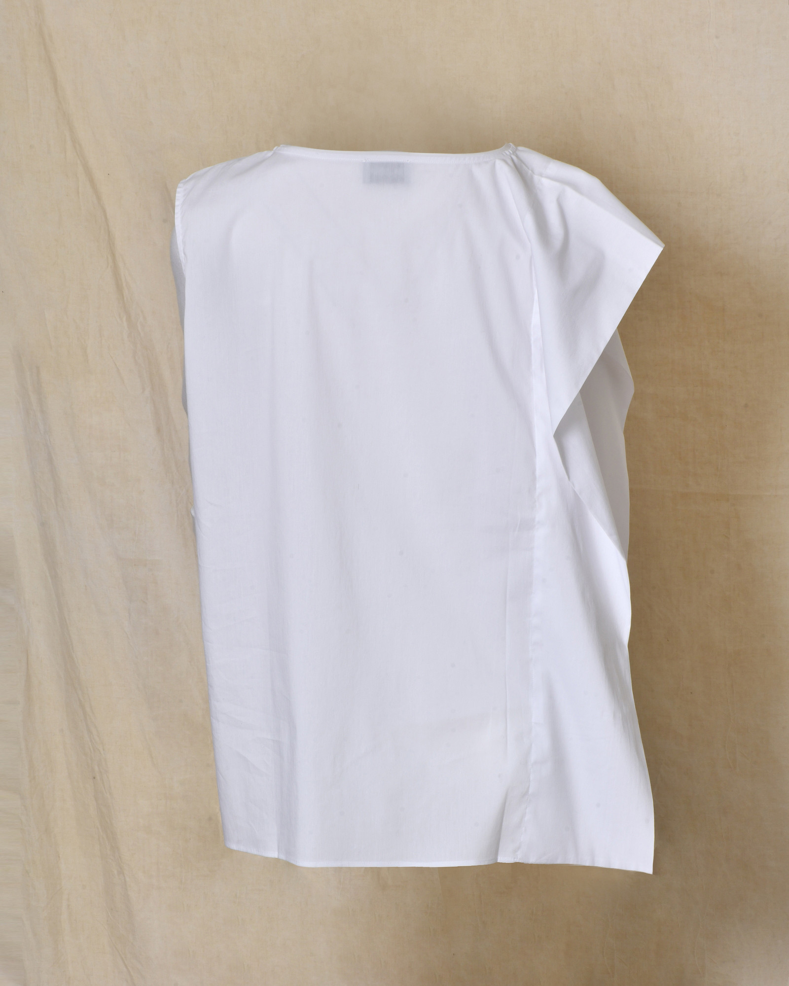 Top blanc asymétrique avec message imprimé Balossa