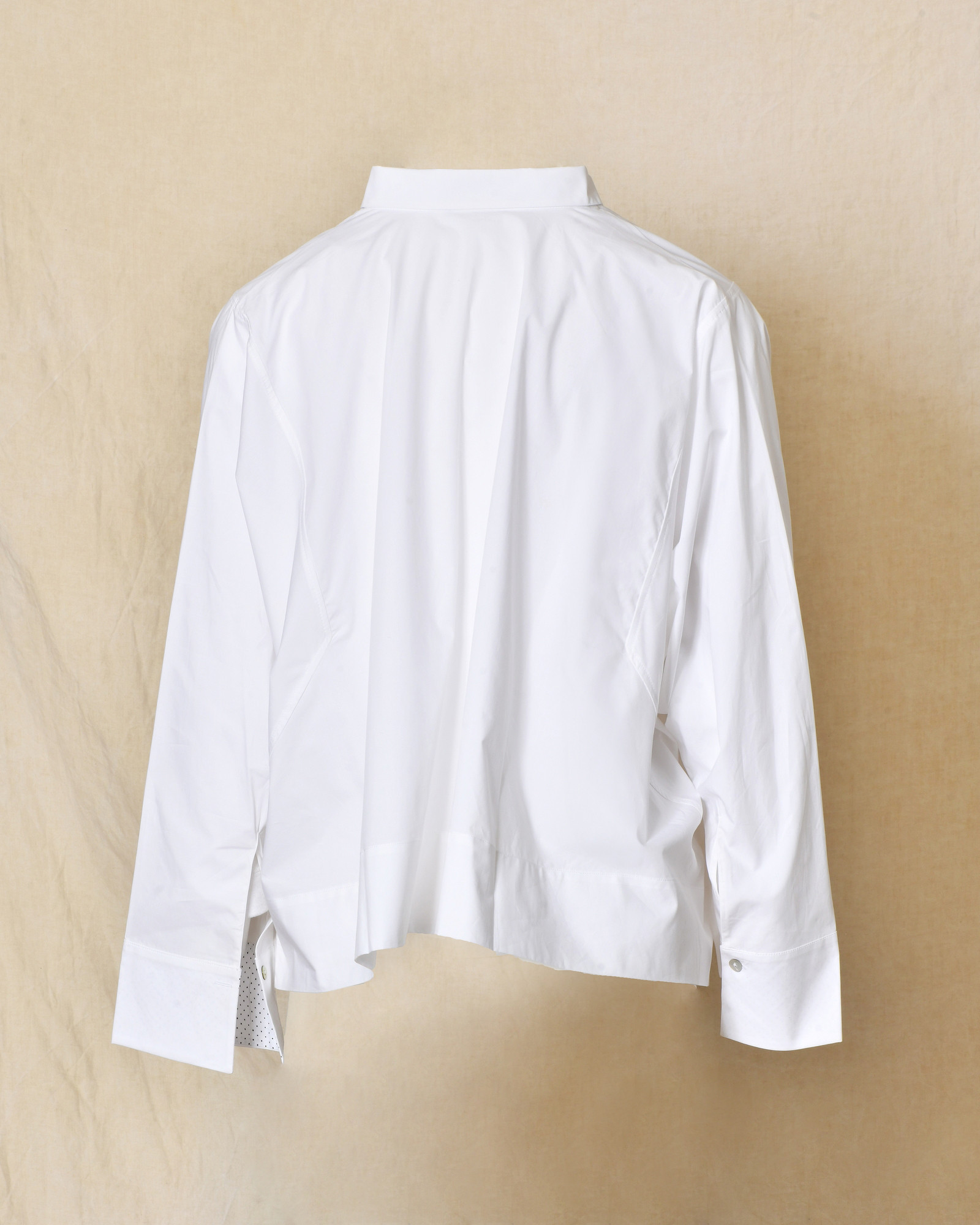 Chemise blanche oversize à poches contrastées Balossa