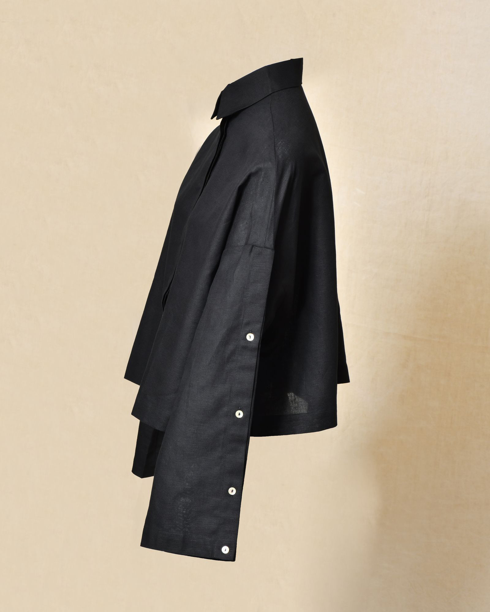 Chemise en lin oversize à manches boutonnées Balossa