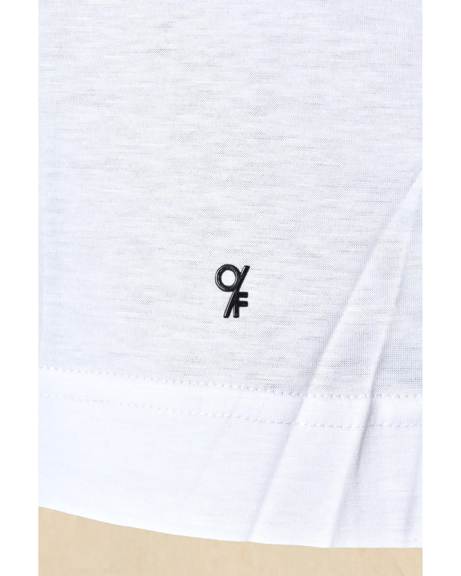 T-shirt col V blanc Outfit