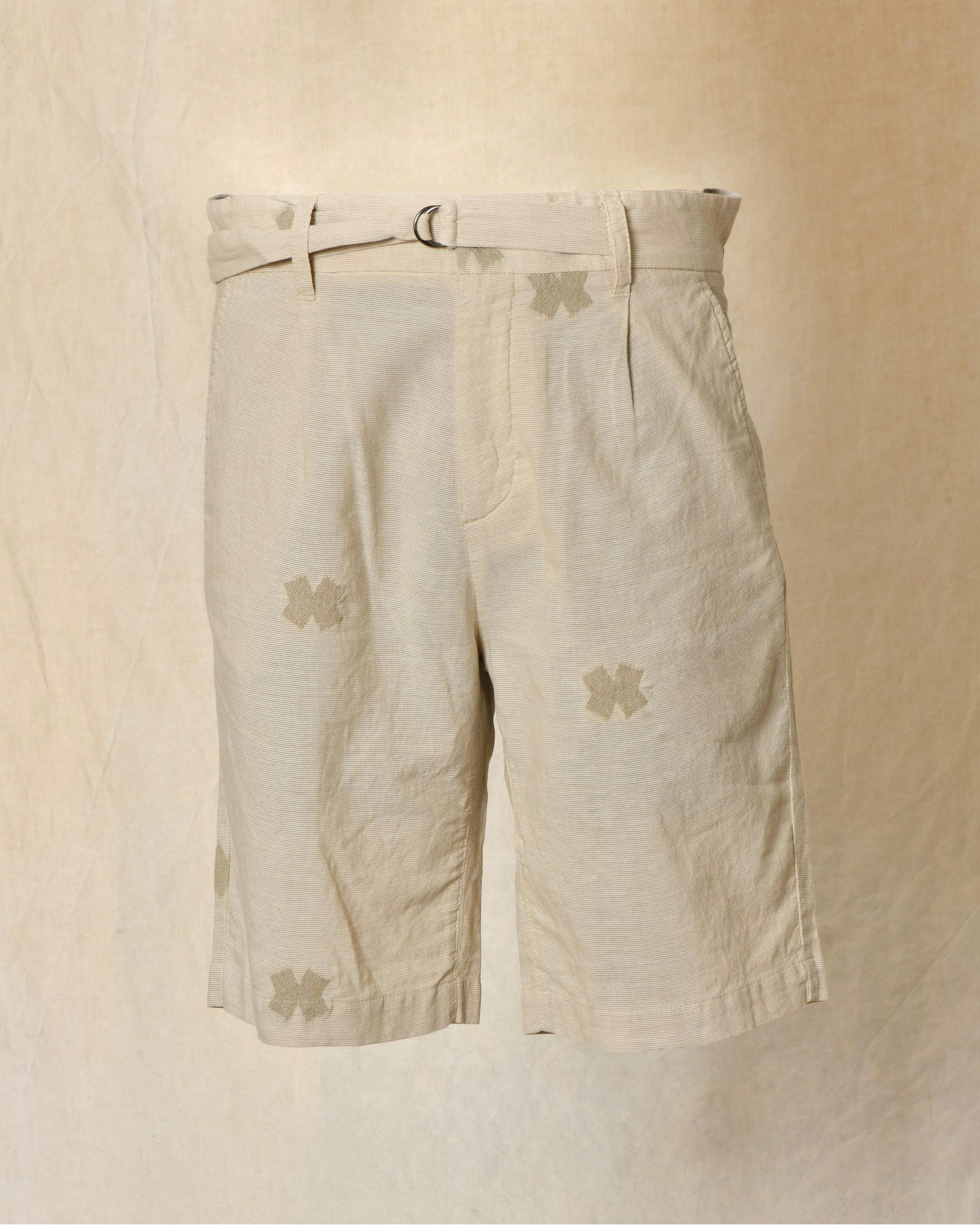 Bermuda à rayures et empiècements beige Ixos