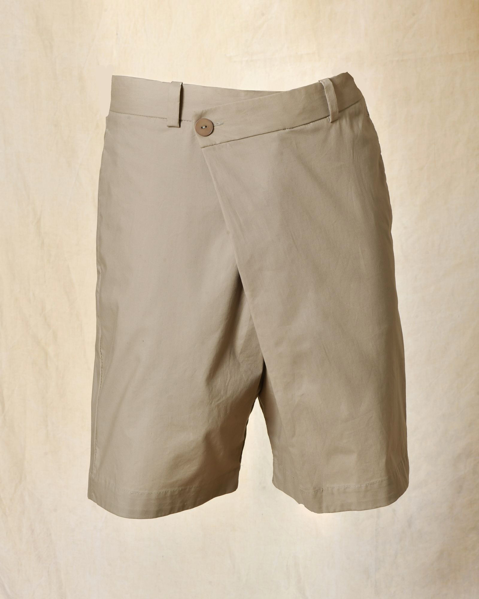 Short à fermeture asymétrique beige Ixos