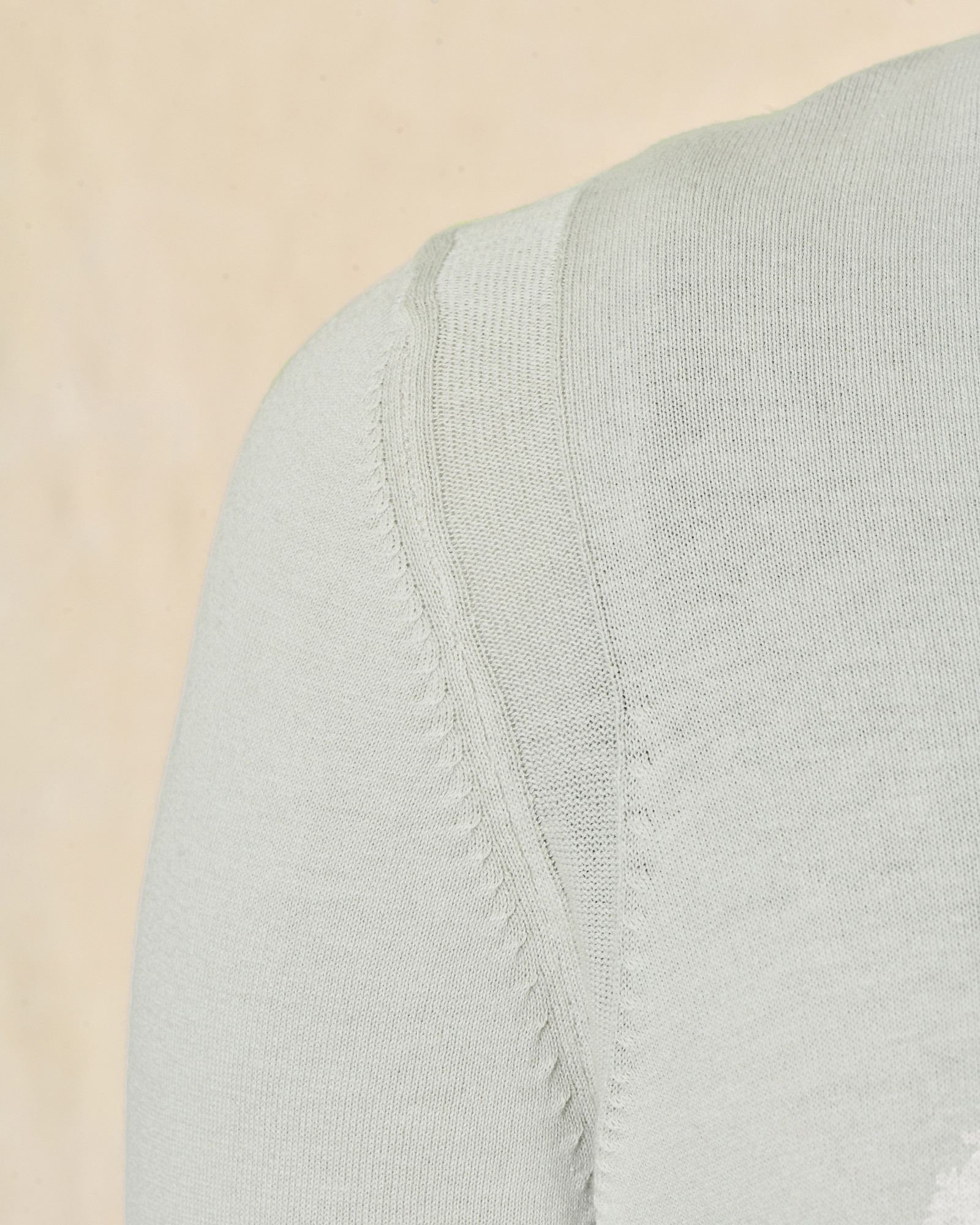 Cardigan en coton gris col V Outfit