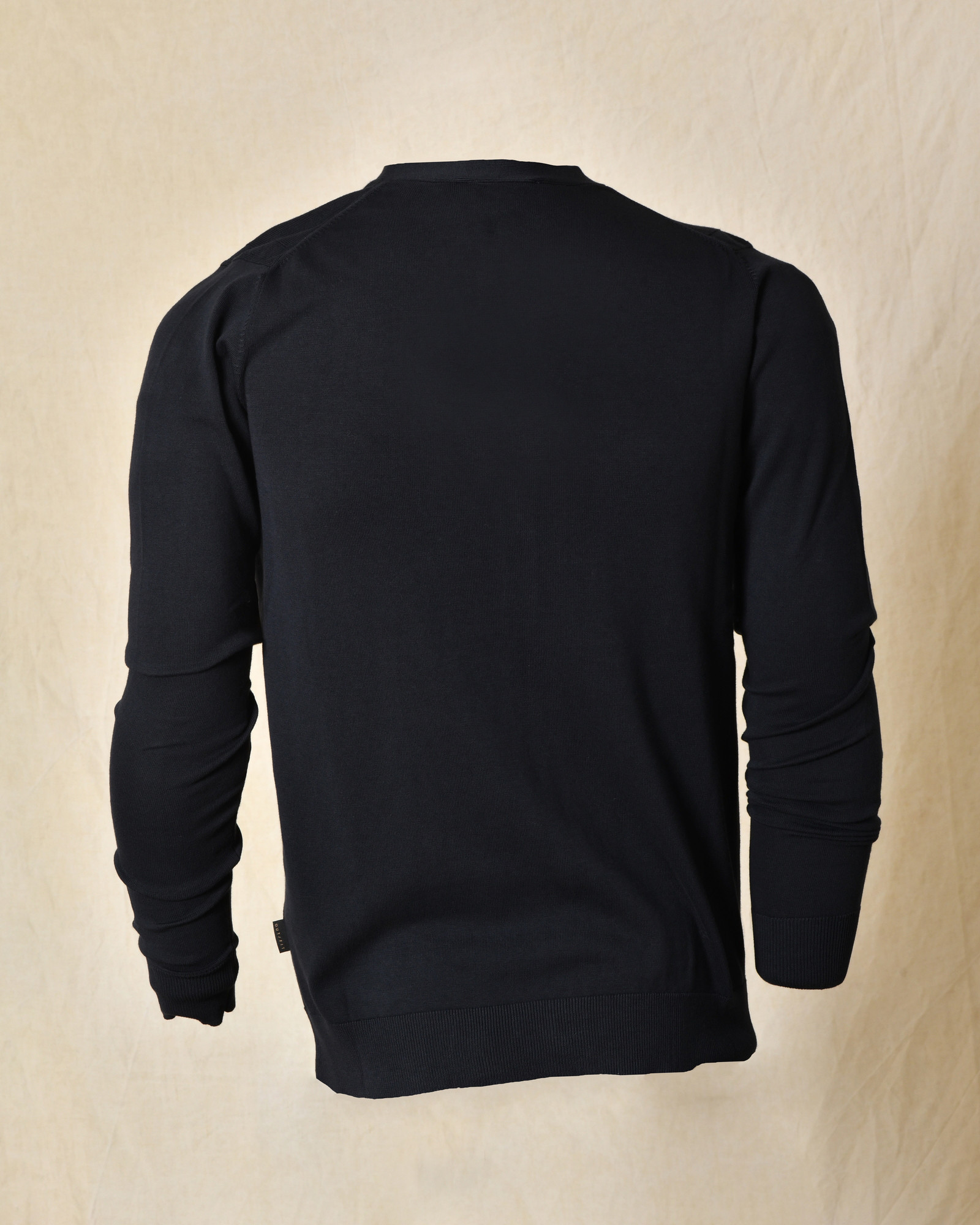 Cardigan en coton bleu marine col V Outfit