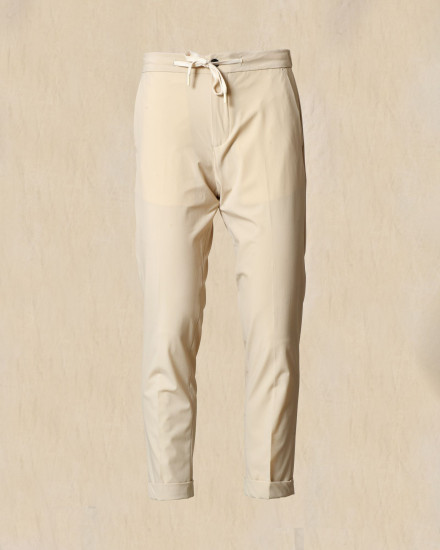 Pantalon à cordon beige Outfit