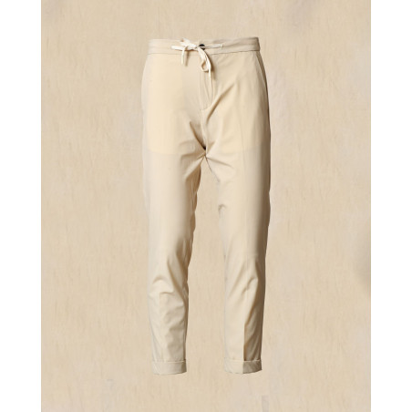 Pantalon à cordon beige Outfit
