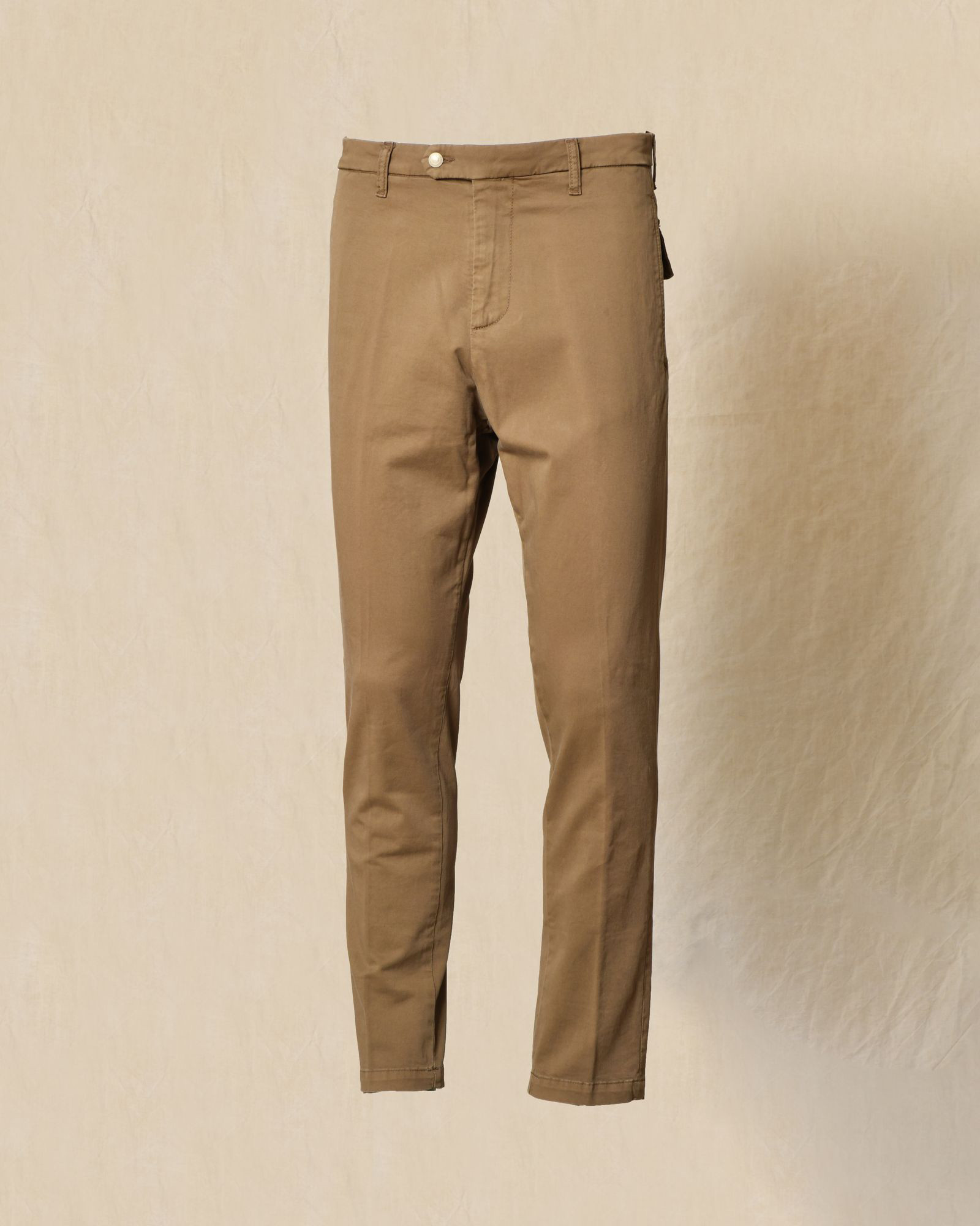 Pantalon en coton taupe Outfit