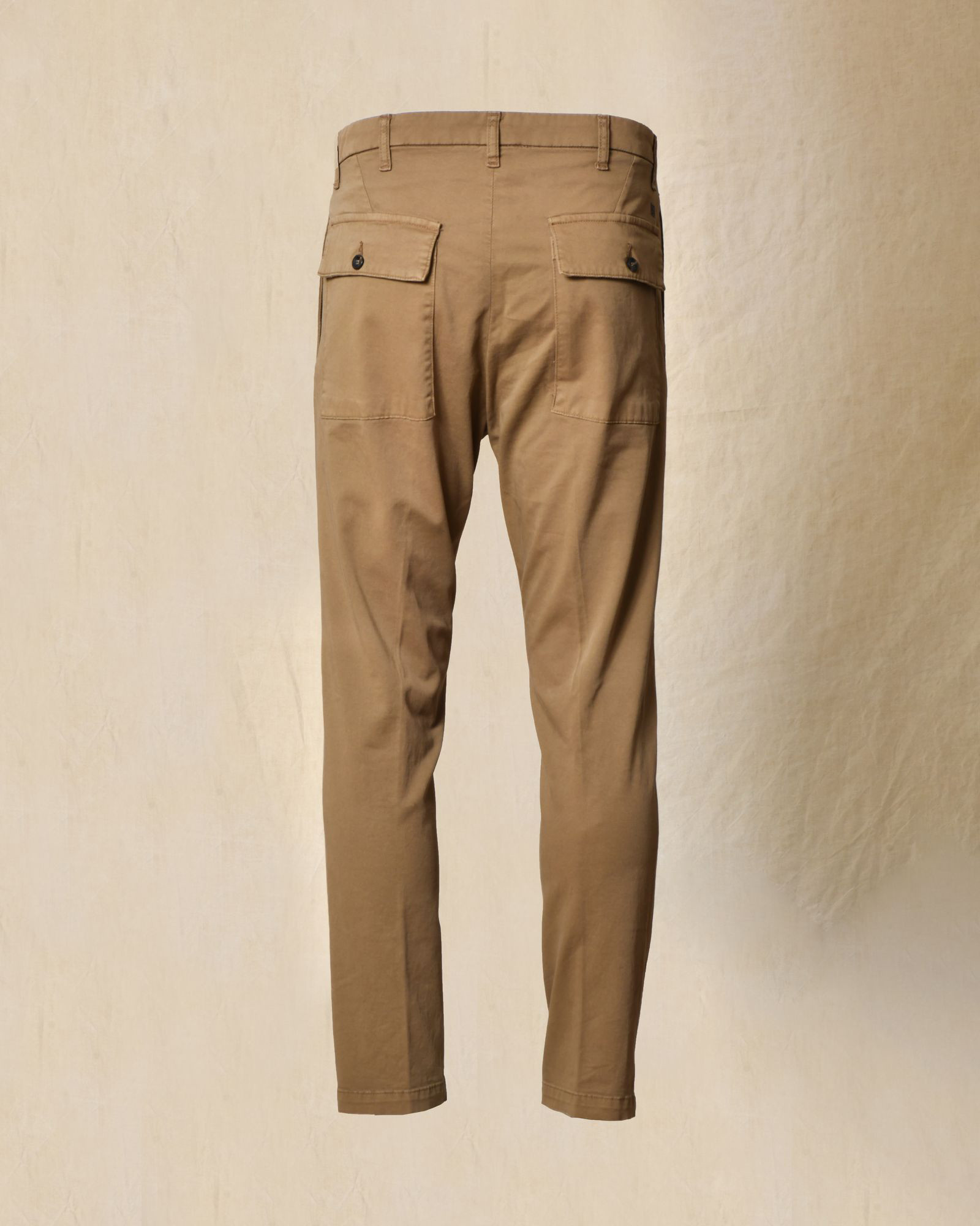 Pantalon en coton taupe Outfit