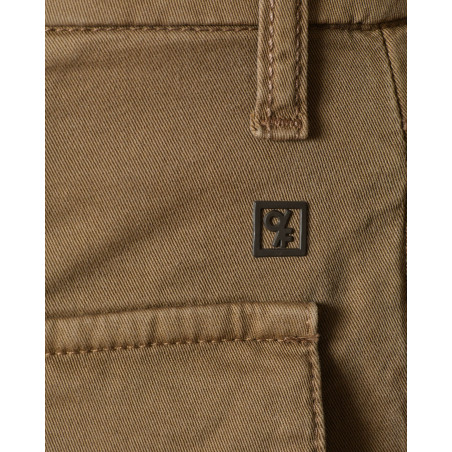 Pantalon en coton taupe Outfit