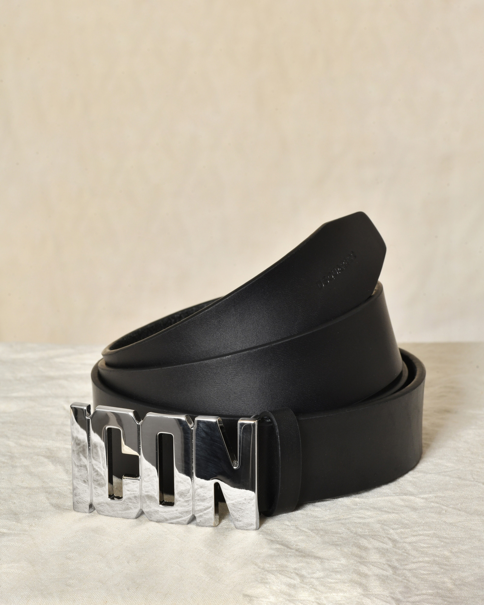Ceinture noire en cuir à boucle métallique "ICON" Dsquared2