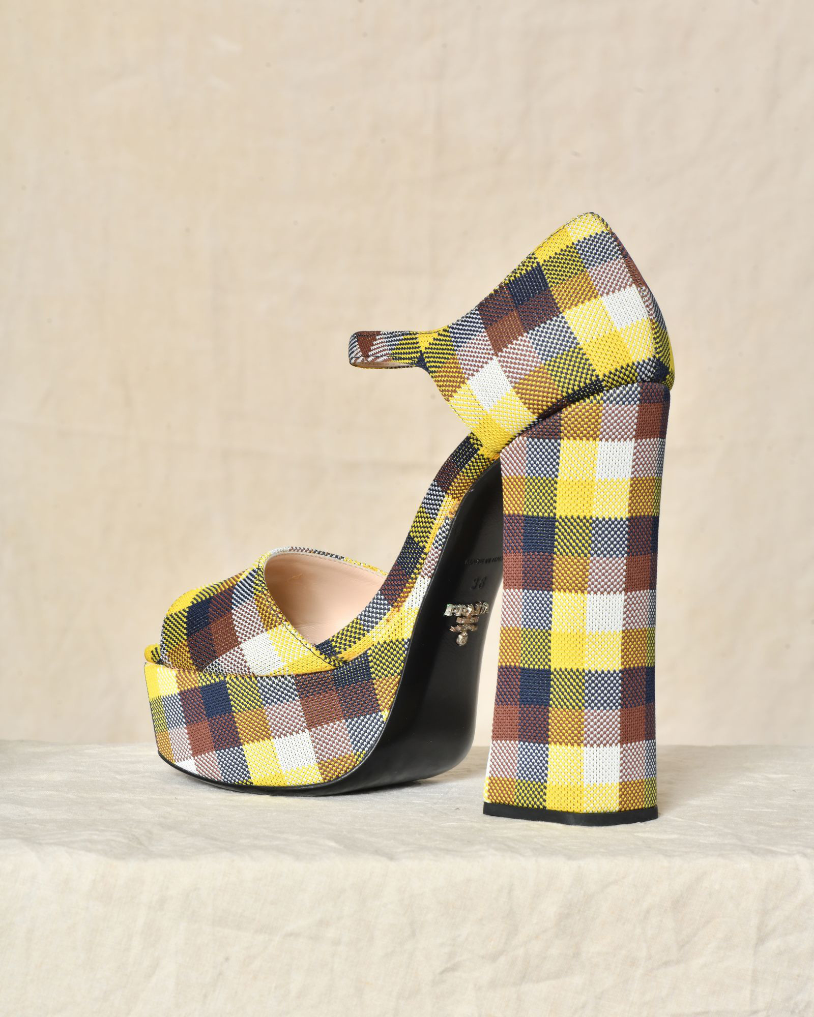 Sandales à plateforme imprimé carreaux Prada