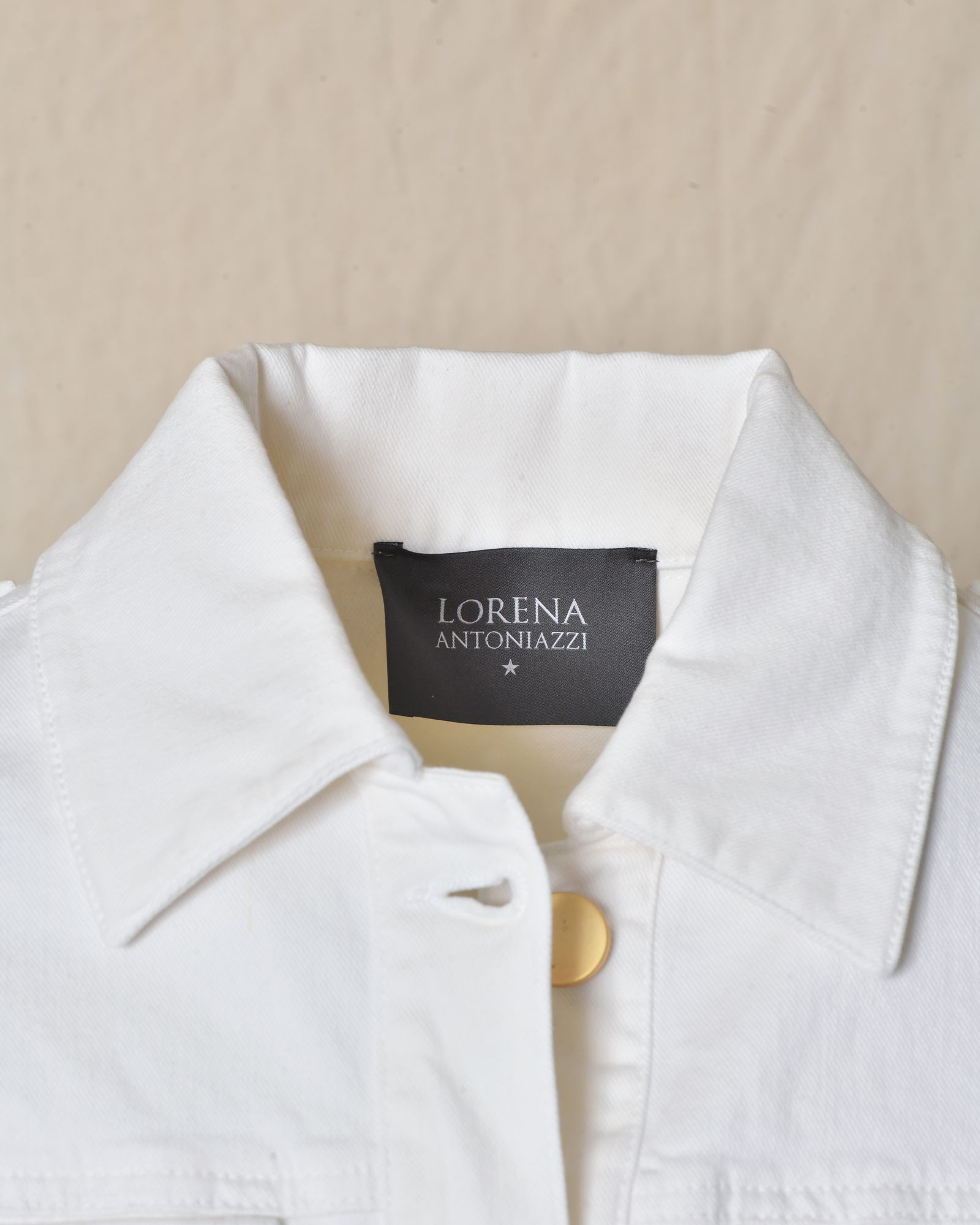 Veste en jean blanche à broderies Lorena Antoniazzi