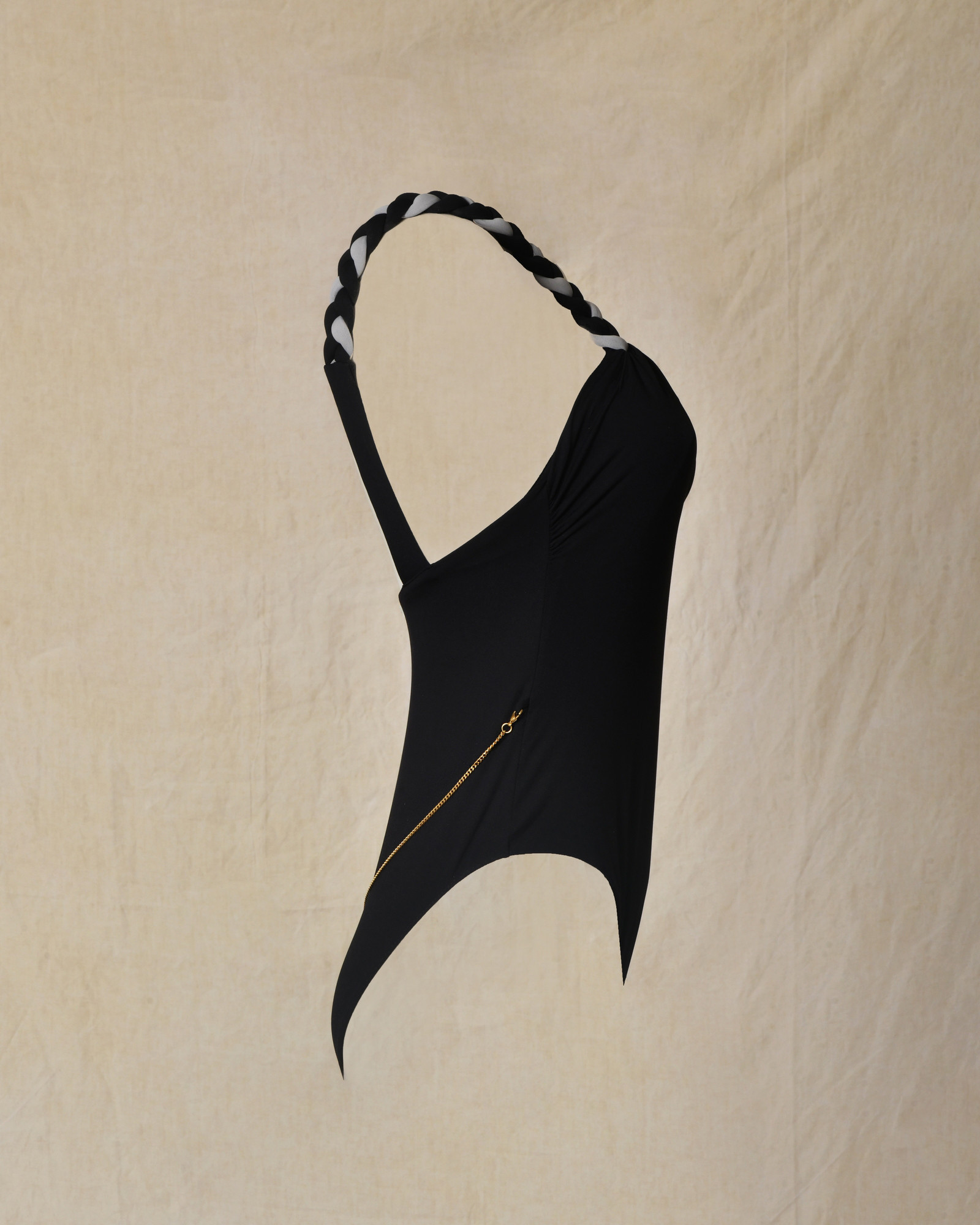 Maillot de bain une pièce noir asymétrique Lorena Antoniazzi