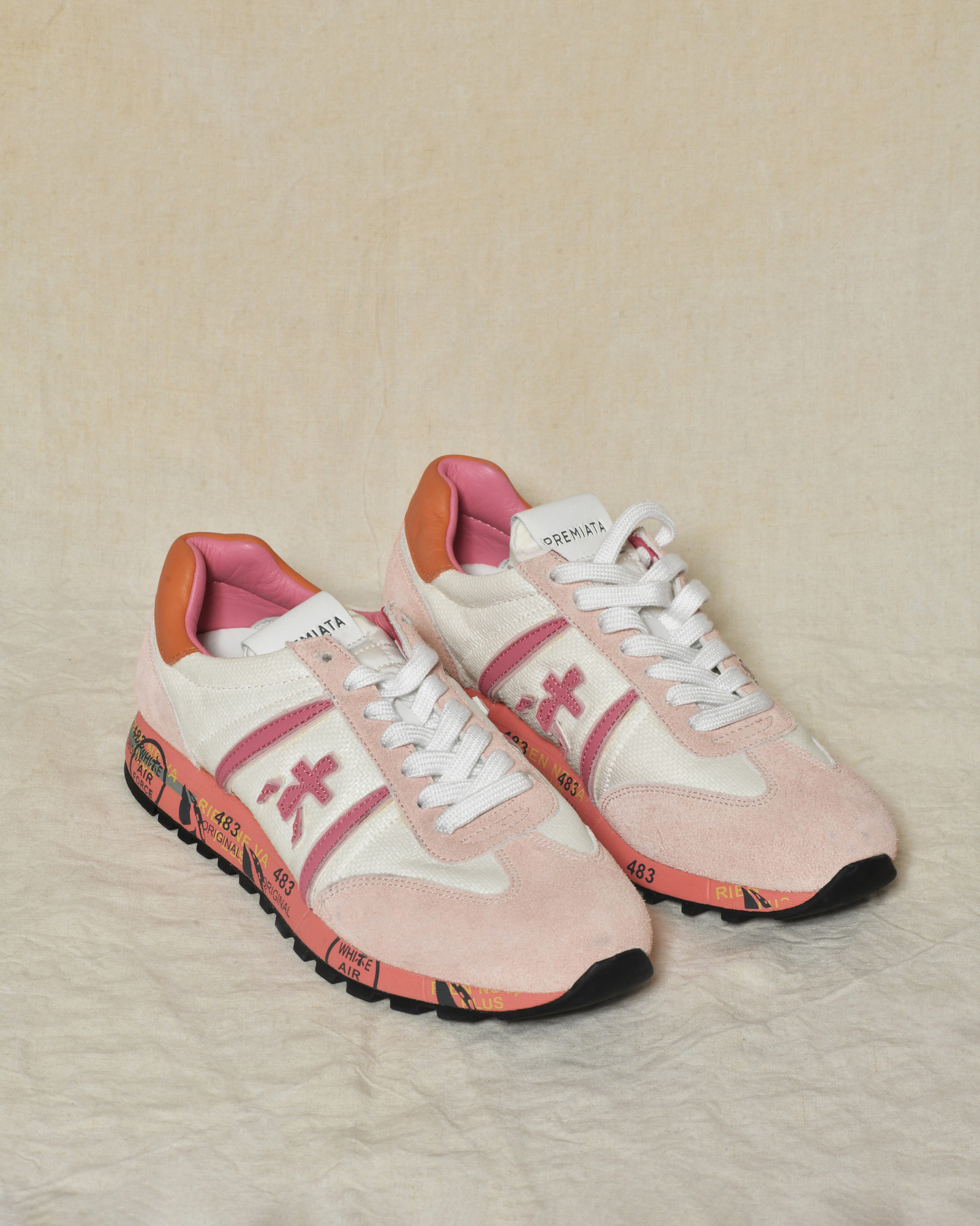 Baskets en daim rose à semelle graphique Premiata