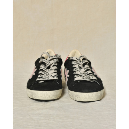 Baskets noires en cuir à talon fuchsia Premiata