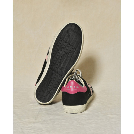 Baskets noires en cuir à talon fuchsia Premiata