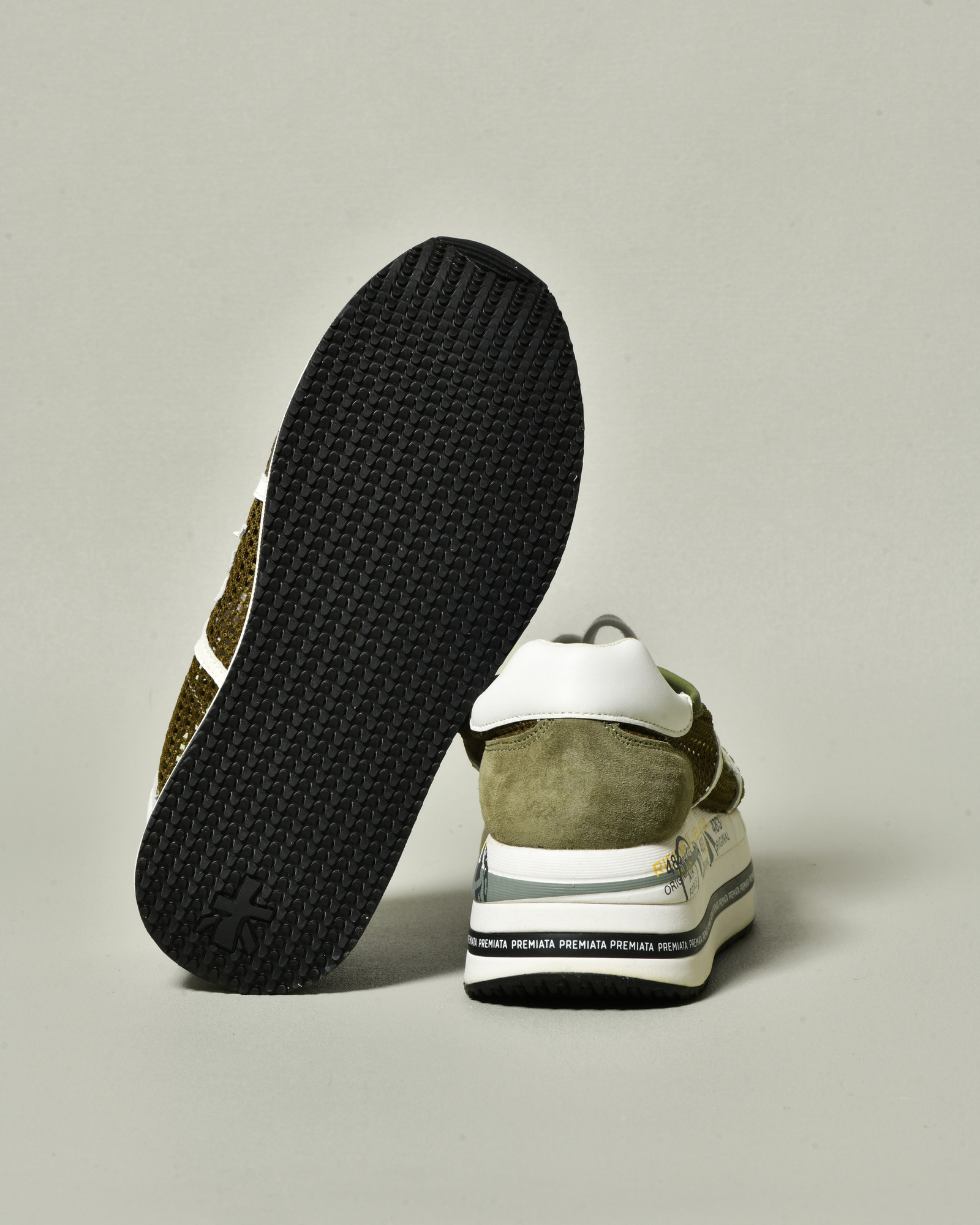Baskets kaki effet résille à plateforme Premiata