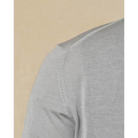 Polo gris en soie Outfit
