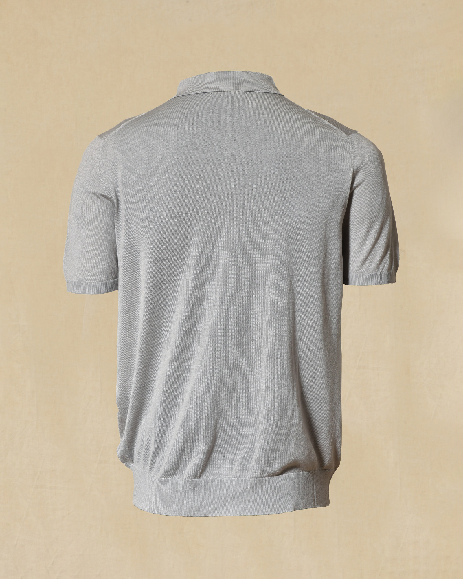 Polo gris en soie Outfit
