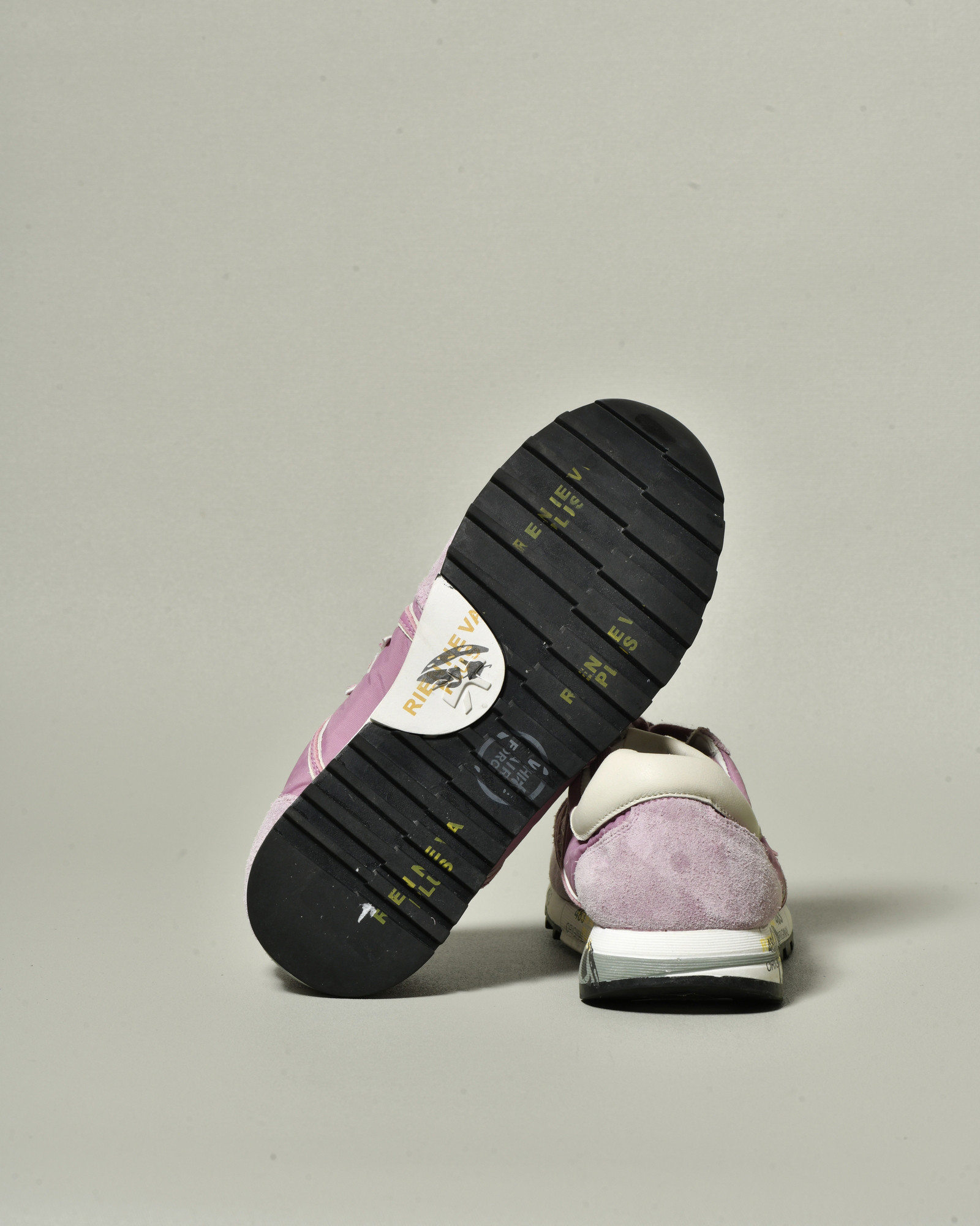 Baskets en daim violet à semelle graphique Premiata