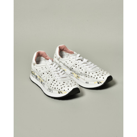 Baskets blanches perforés à semelle graphique Premiata