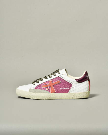 Baskets en cuir blanc et empiècements pailletés roses Premiata