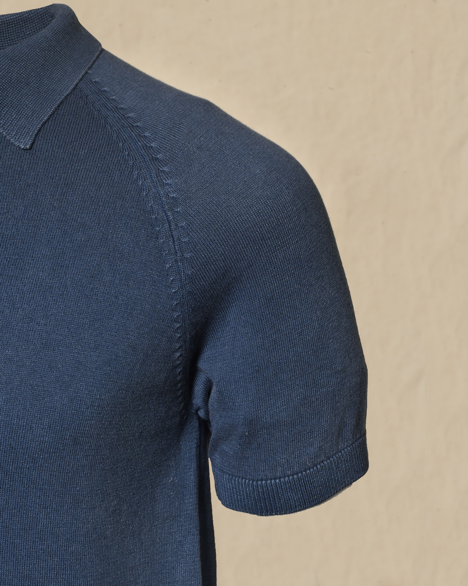 Polo à col boutonné bleu foncé Bramante