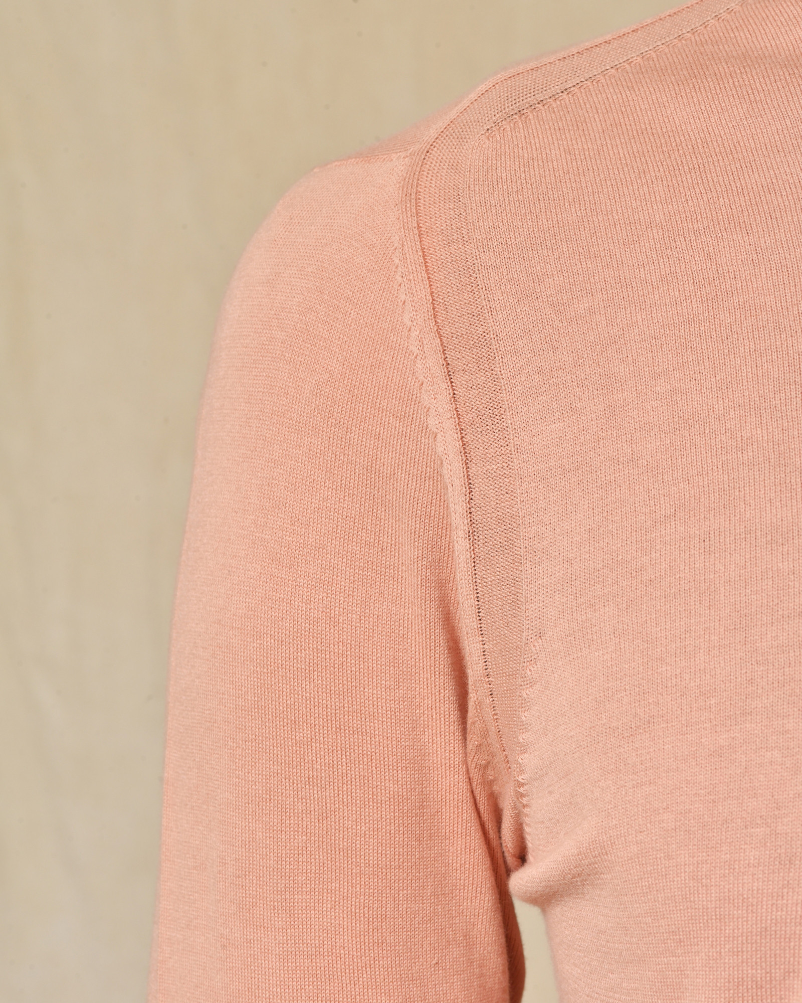 Pull fin en maille saumon Outfit