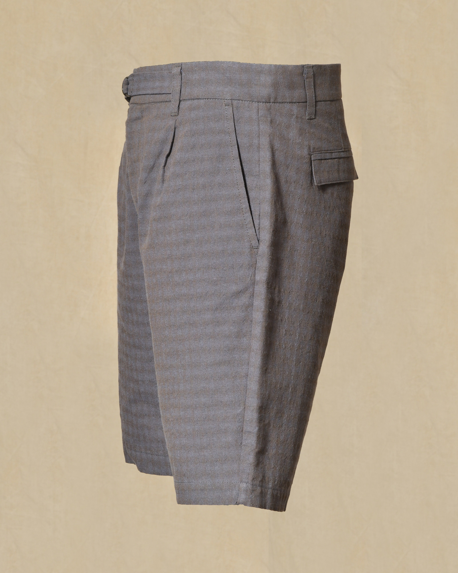 Bermuda gris à carreaux discrets Ixos