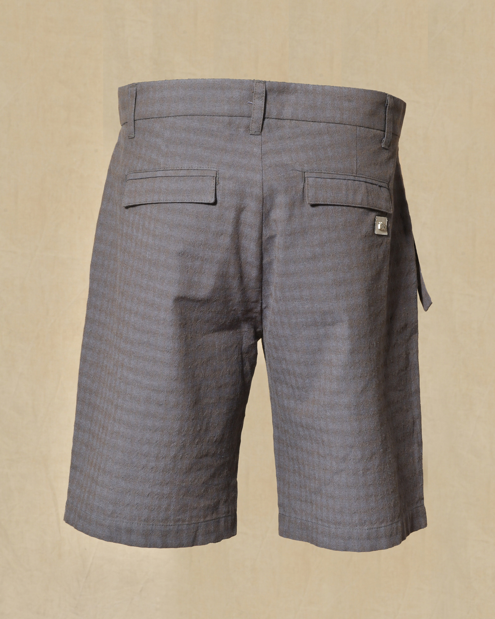 Bermuda gris à carreaux discrets Ixos