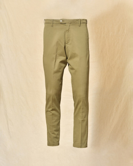 Pantalon en coton kaki Outfit