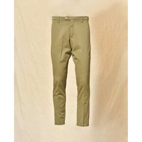 Pantalon en coton kaki Outfit