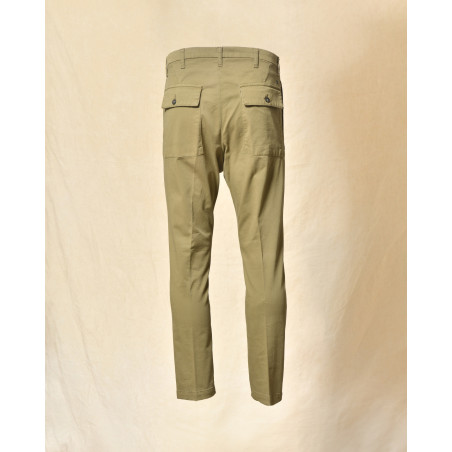Pantalon en coton kaki Outfit