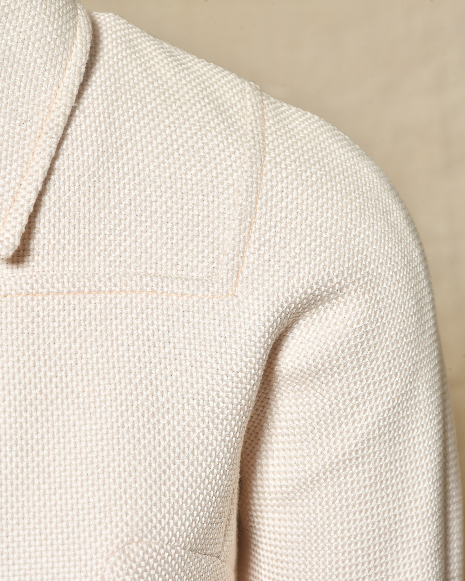 Veste ceinturée beige Valentino