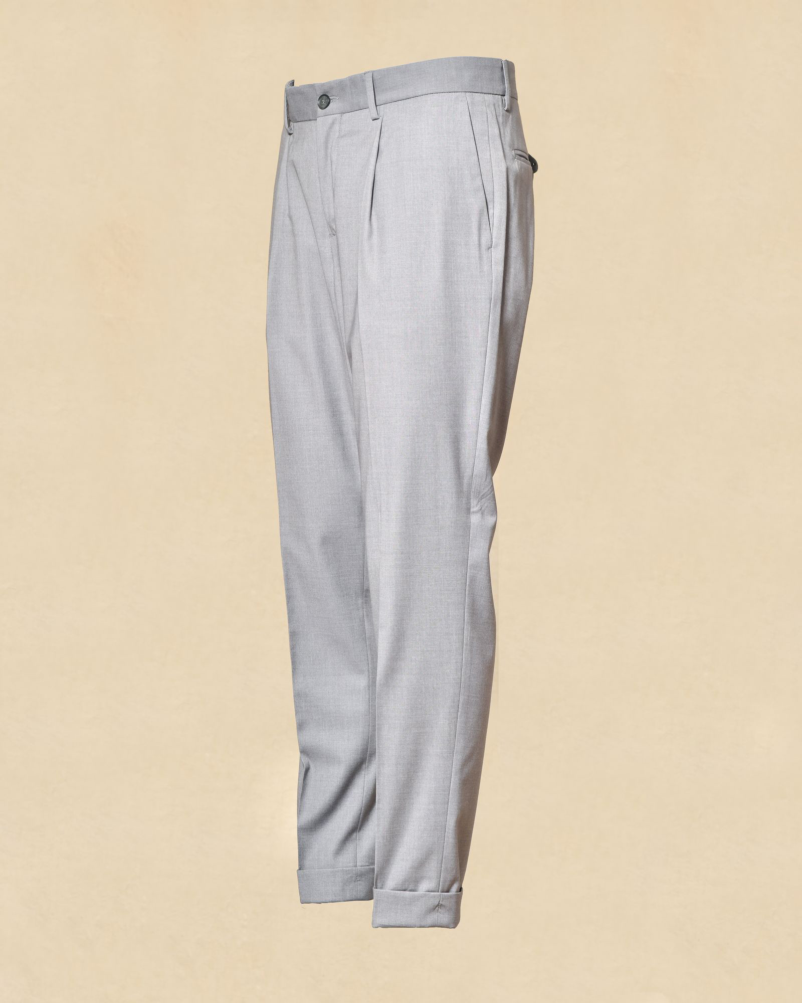 Pantalon à pinces gris Outfit