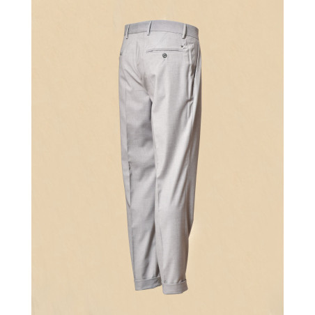 Pantalon à pinces gris Outfit