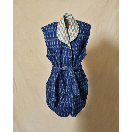 Veste sans manches matelassée bleue à motifs ikat V.de.Vinster