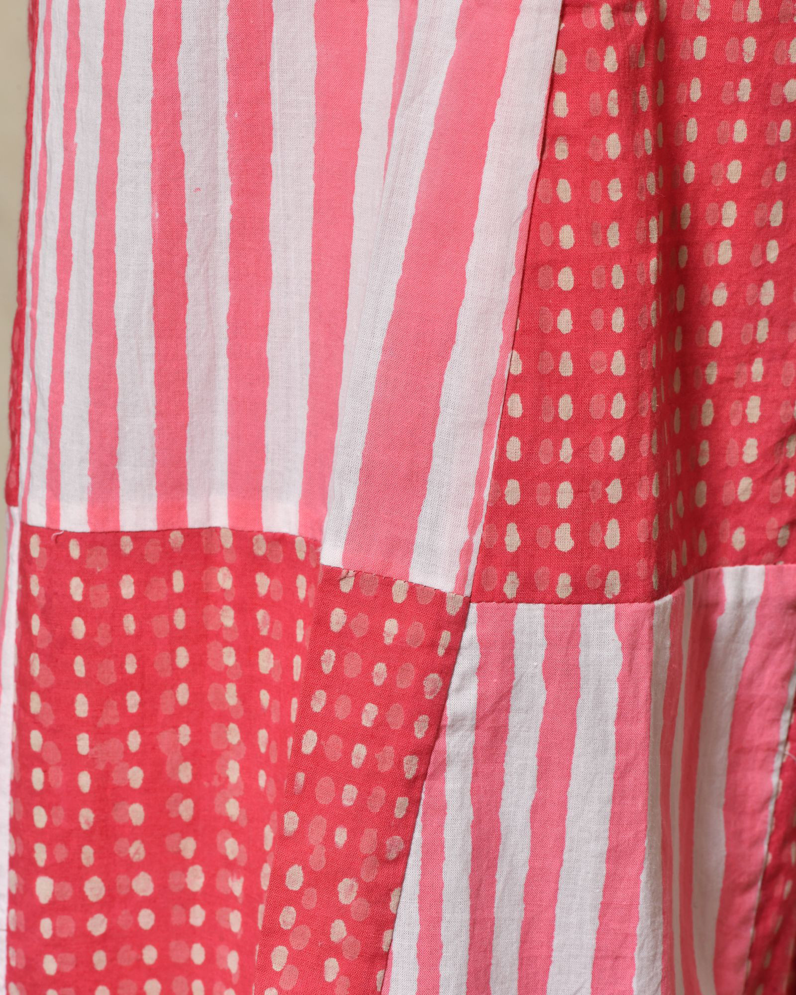 Pantalon patchwork rose à rayures et pois V.de.Vinster
