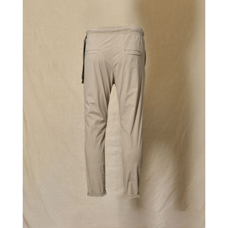 Pantalon en tissu technique beige Over-D