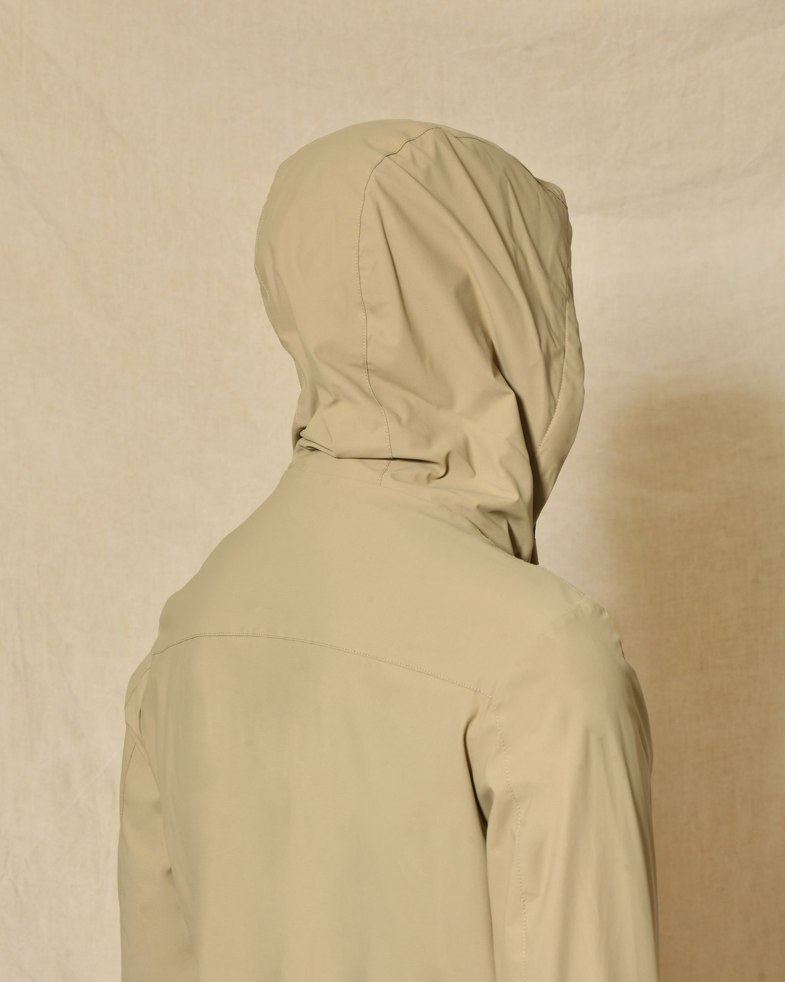 Veste coupe-vent à capuche beige zippée Over-D