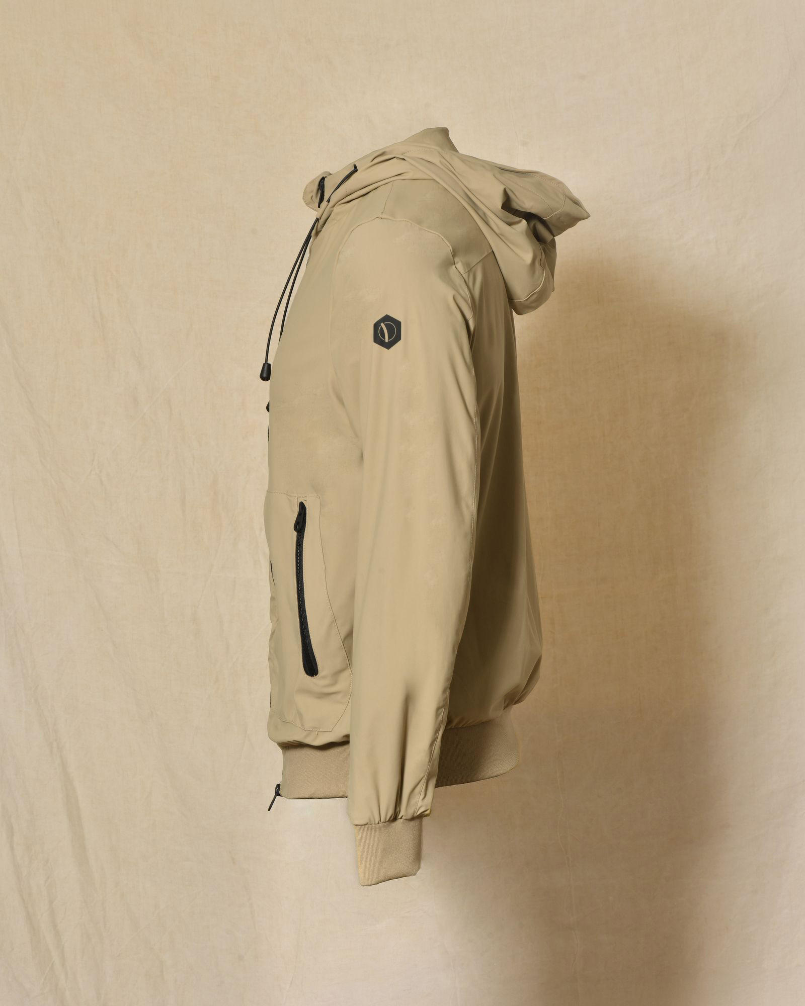 Veste coupe-vent à capuche beige zippée Over-D