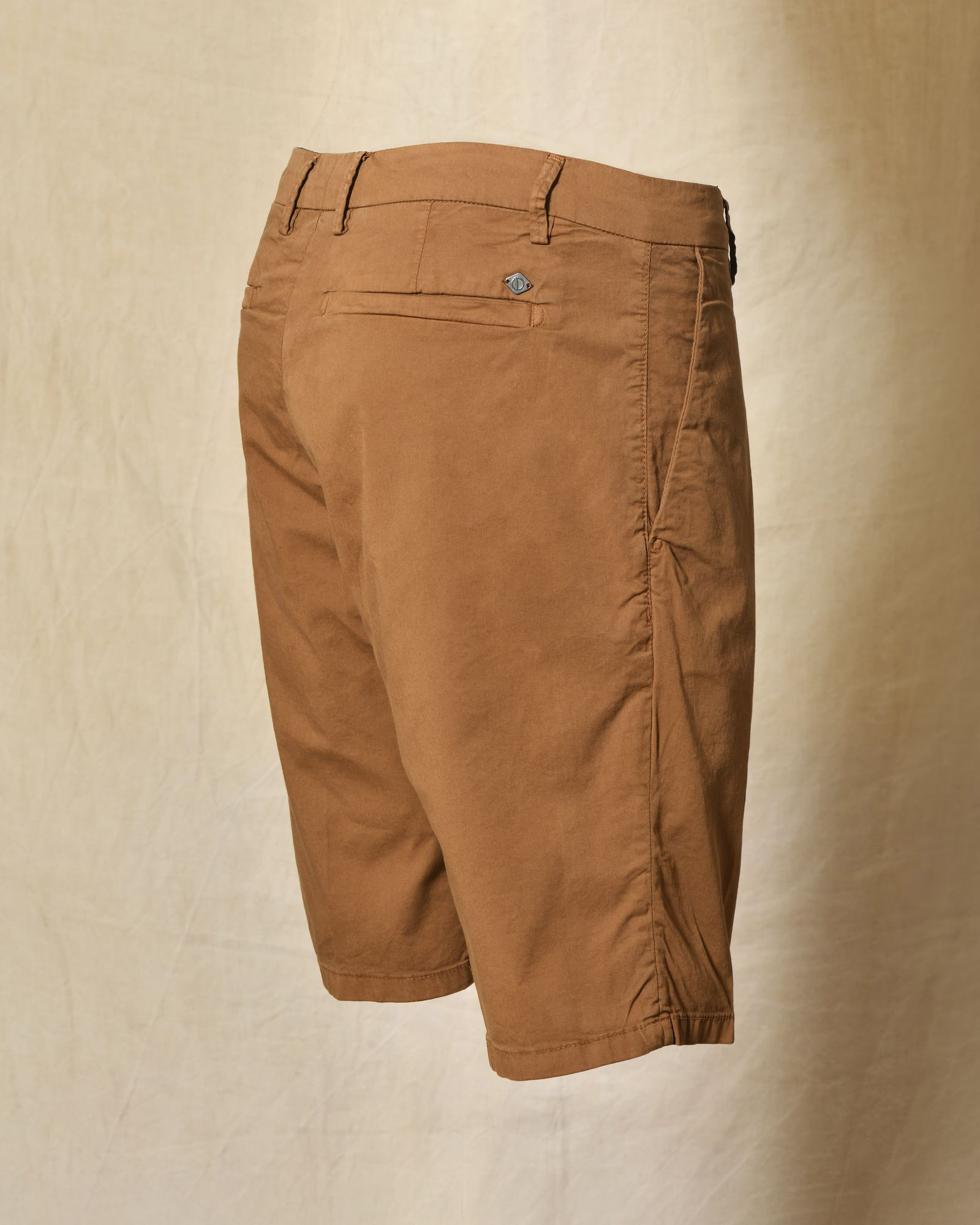 Short chino camel Over-D