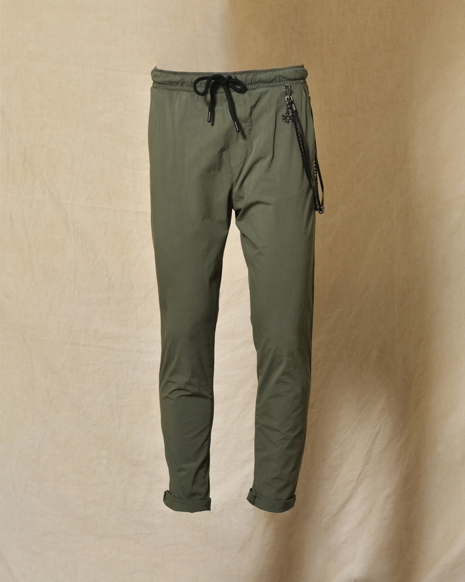Pantalon en tissu technique kaki Over-D