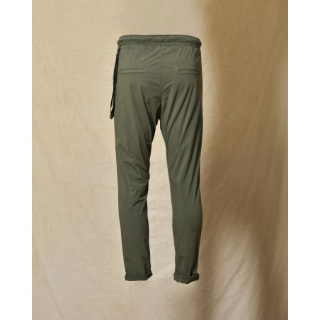Pantalon en tissu technique kaki Over-D