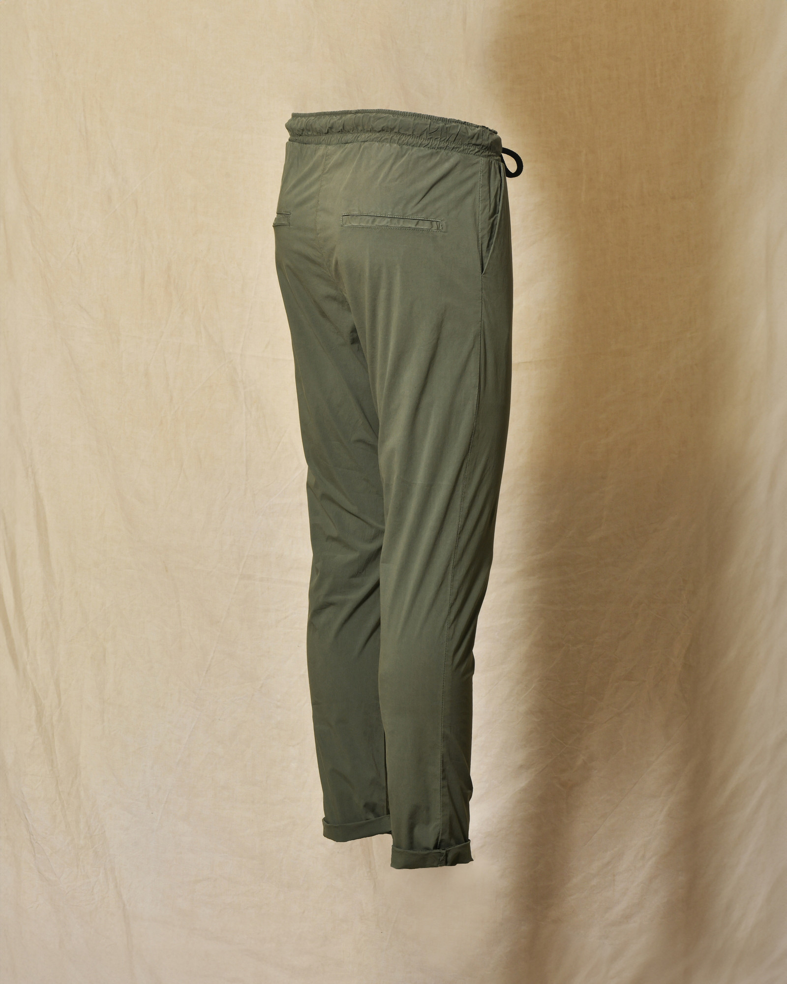 Pantalon en tissu technique kaki Over-D