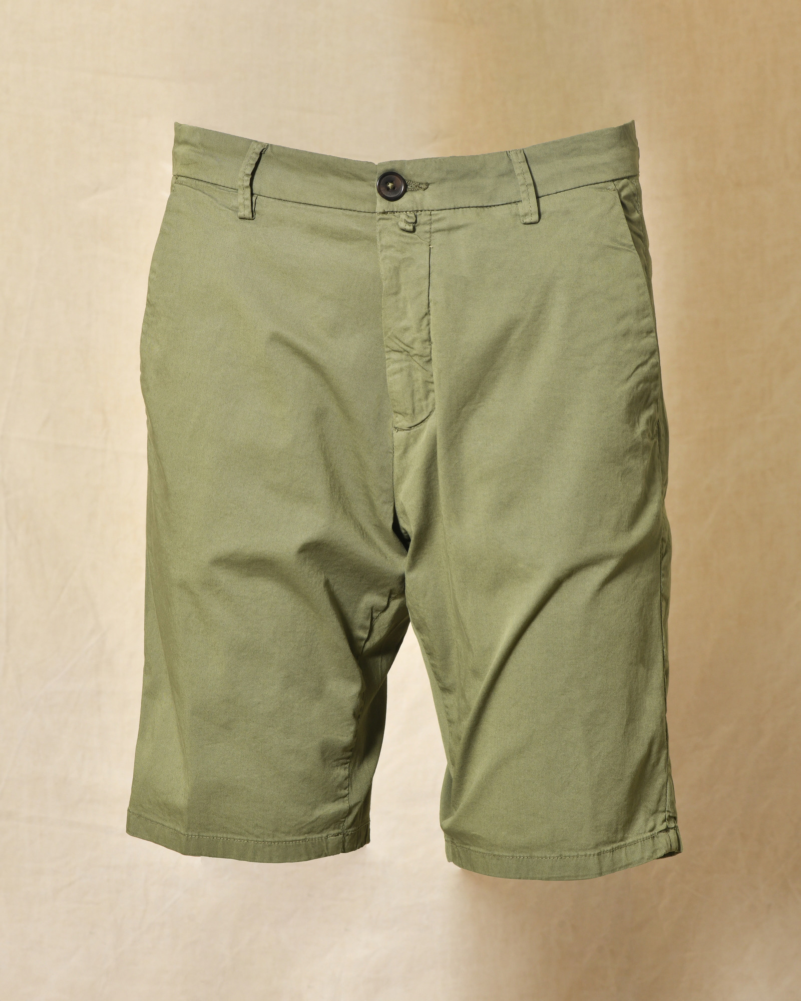 Short chino kaki Over-D