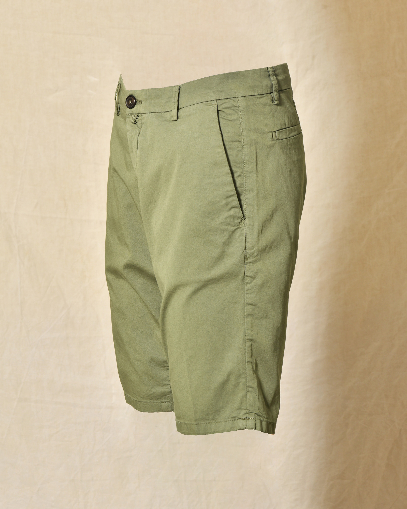Short chino kaki Over-D
